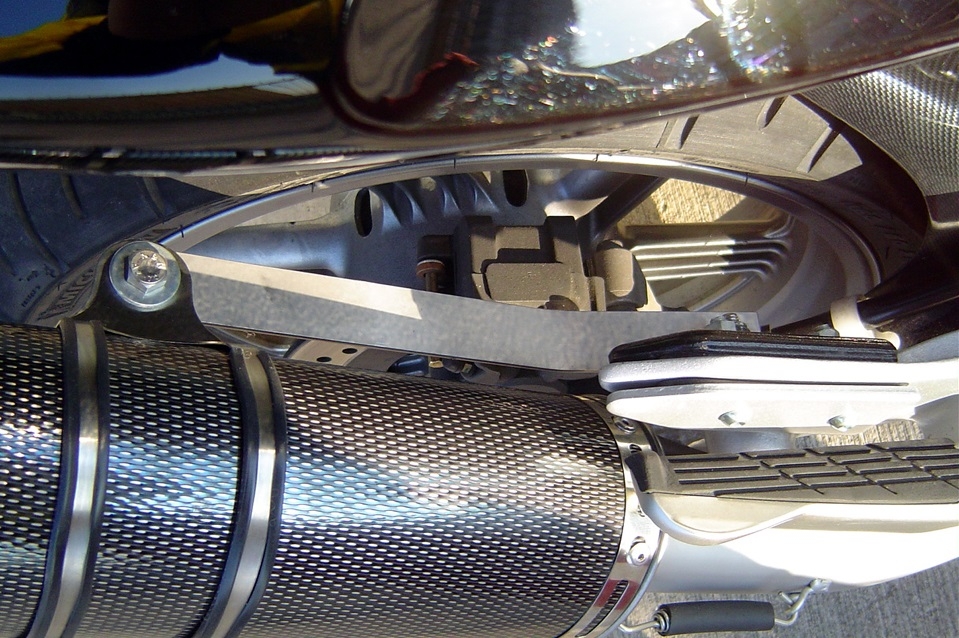 Egzoz ile uyumlu Honda Cbf 500 2004-2007, Furore Nero, Egzoz yasal, onaylı, çıkarılabilir db killer ve bağlantı borulu susturucu 