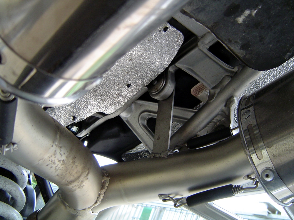 Egzoz ile uyumlu Ktm Superduke 990 - R ( LC8) 2004-2012, Albus Ceramic, Homologe sistem Double Susturucu ve özel bağlantı borusu 