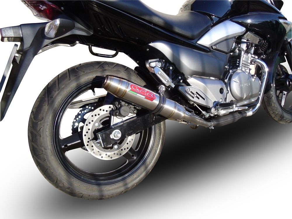 Egzoz ile uyumlu Suzuki Gw 250 F Inazuma 2012-2017, Deeptone Inox, Homologe sistem Double Susturucu ve özel bağlantı borusu 