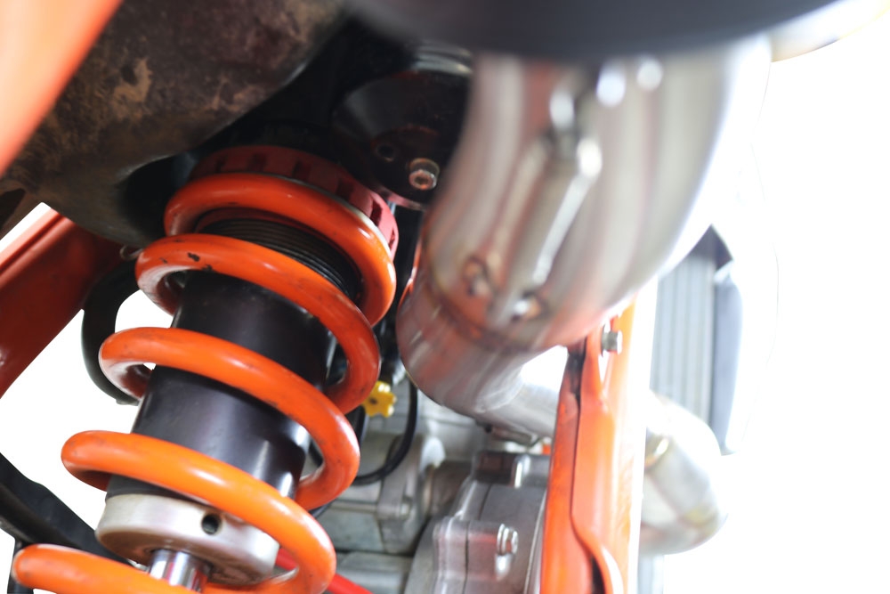 Egzoz ile uyumlu Ktm SX-F 450 2016-2018, Furore Nero, Homologe edilmemiş dbkiller ile yarış sistemi Tam hat, susturucu artı toplayıcı 