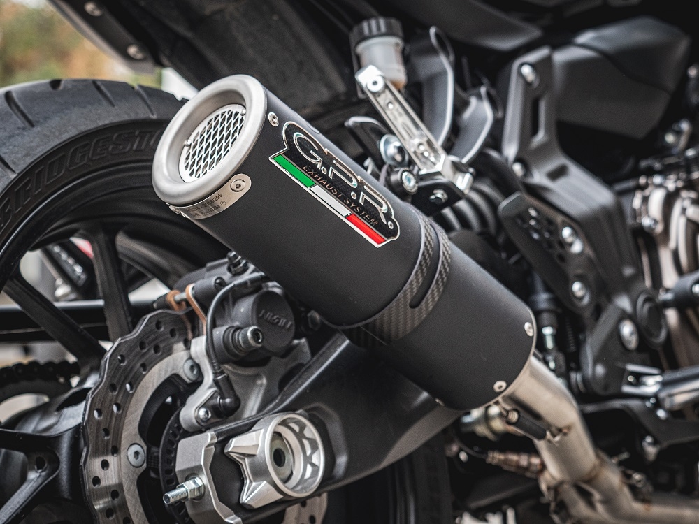 Egzoz ile uyumlu Yamaha Tracer 700 2016-2019, M3 Black Titanium, Yalnızca gürültü için onaylanan sistem, AB dışındaki pazarlar için geçerlidir Tam hat, susturucu artı toplayıcı 
