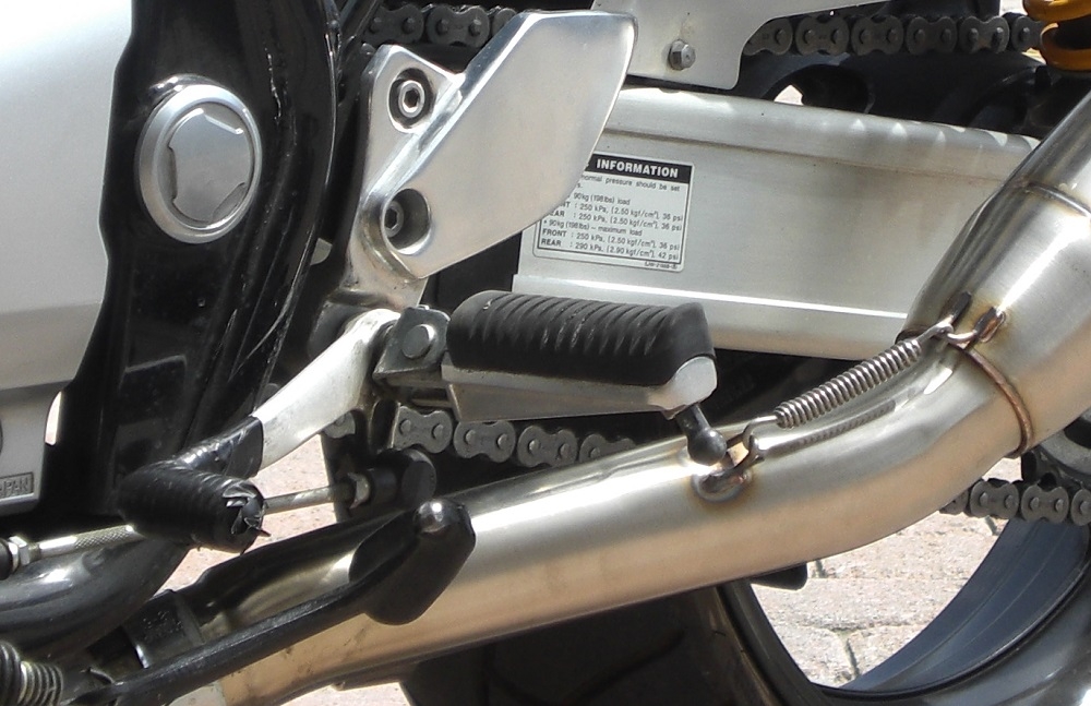 Egzoz ile uyumlu Yamaha Xjr 1200 1995-1997, Trioval, Homologe sistem Double Susturucu ve özel bağlantı borusu 