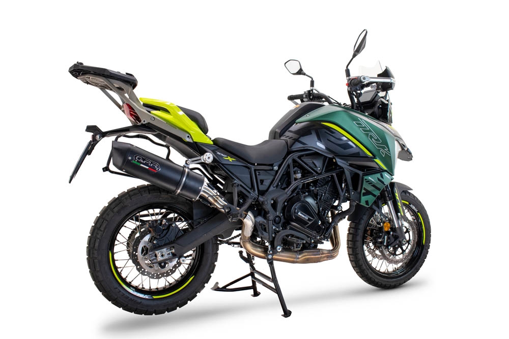 Egzoz ile uyumlu Benelli Trk 702 X 2023-2024, Furore Nero, Egzoz yasal, onaylı, çıkarılabilir db killer ve bağlantı borulu susturucu 