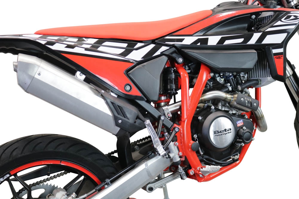 Egzoz ile uyumlu Beta RR 125 4T Motard 2021-2024, Decatalizzatore, Yarış Sistemi Tam hat, susturucu artı toplayıcı 