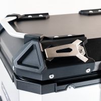 GPR TECH TOP CASE ALPI-TECH 45 LT. SILVER Top case in aluminum, silver color with universal plate included Capacity 45 LT.
