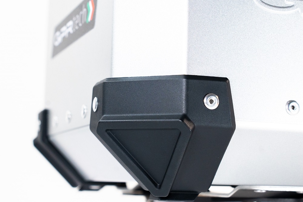 GPR TECH TOP CASE ALPI-TECH 45 LT. SILVER Top case in aluminum, silver color with universal plate included Capacity 45 LT.
