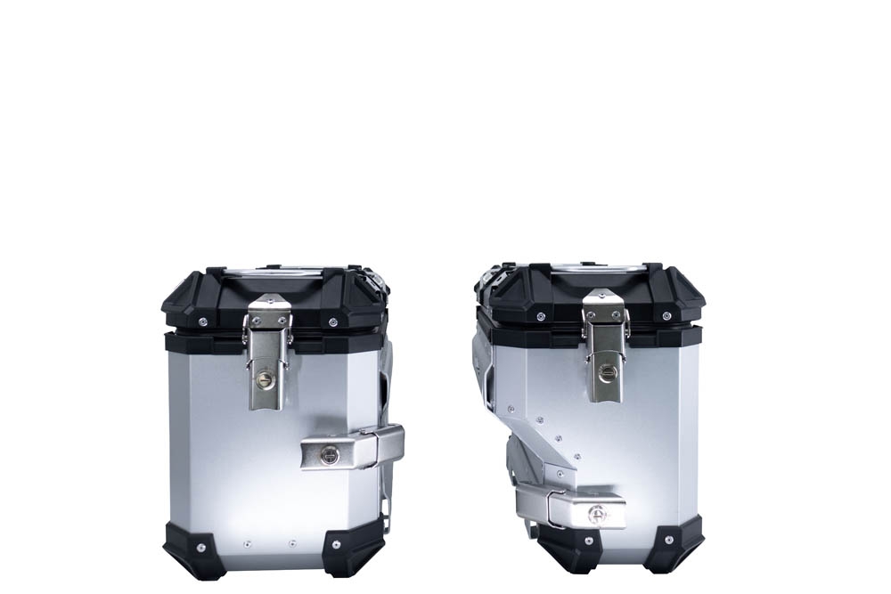 GPR TECH compatible with  Bmw F 850 Gs 2018/2020 e4 GPR TECH Pair of side cases aluminum made with contoured right side, silver color with specific pannier holder Capacity 38 LT. + 32 LT.