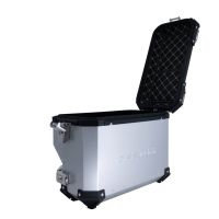 GPR TECH compatible with  Bmw F 850 Gs 2018/2020 e4 GPR TECH Pair of side cases aluminum made with contoured right side, silver color with specific pannier holder Capacity 38 LT. + 32 LT.