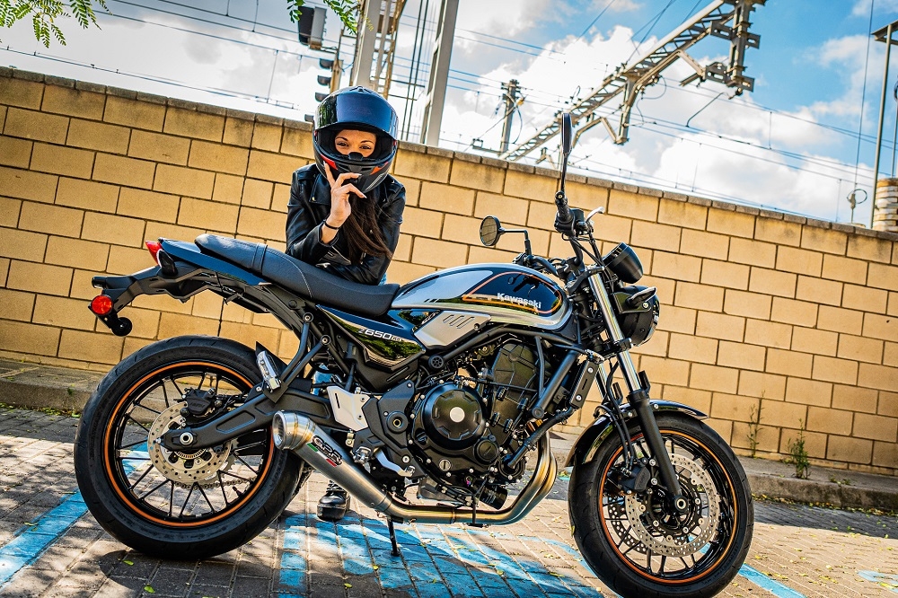 Egzoz ile uyumlu Kawasaki Z 650 RS 2021-2023, Powercone Evo, Yarış Sistemi Tam hat, susturucu artı toplayıcı 