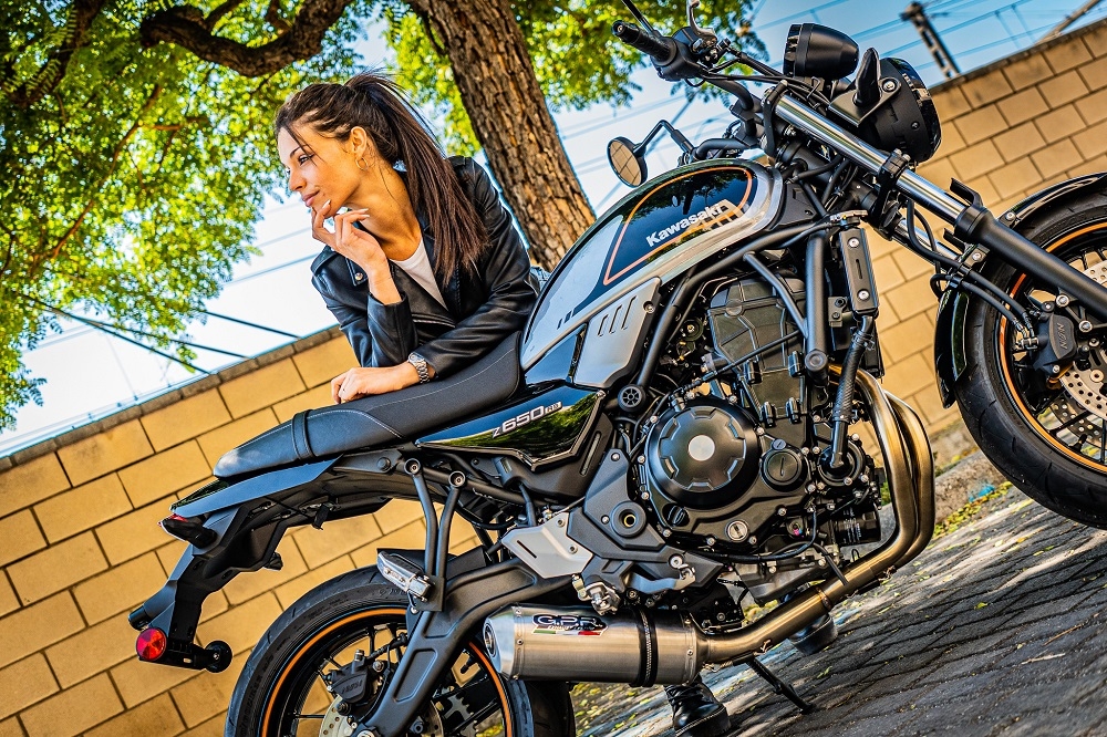 Egzoz ile uyumlu Kawasaki Z 650 RS 2021-2023, Satinox, Homologe edilmemiş dbkiller ile yarış sistemi Tam hat, susturucu artı toplayıcı 