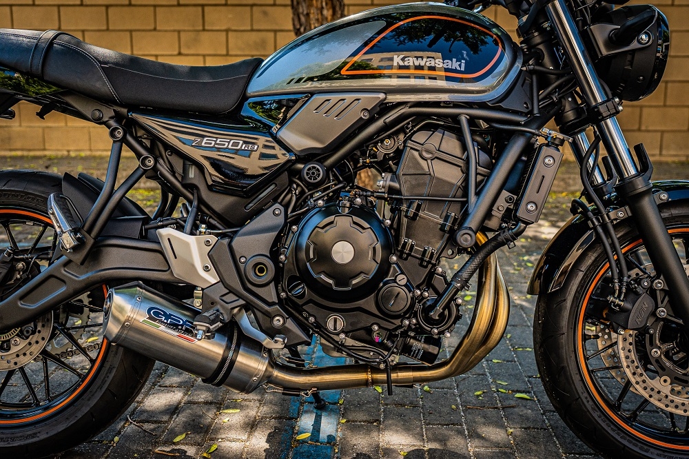 Egzoz ile uyumlu Kawasaki Z 650 RS 2021-2023, Satinox, Homologe edilmemiş dbkiller ile yarış sistemi Tam hat, susturucu artı toplayıcı 