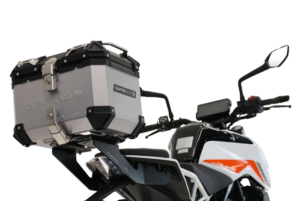 Topkoffer GPR TECH compatibel met  Ktm Duke 390 2021/2023 e5 Alüminyum, gümüş renginde üst kasa, tavan rafı ve özel plaka dahil Kapasite Litre 45