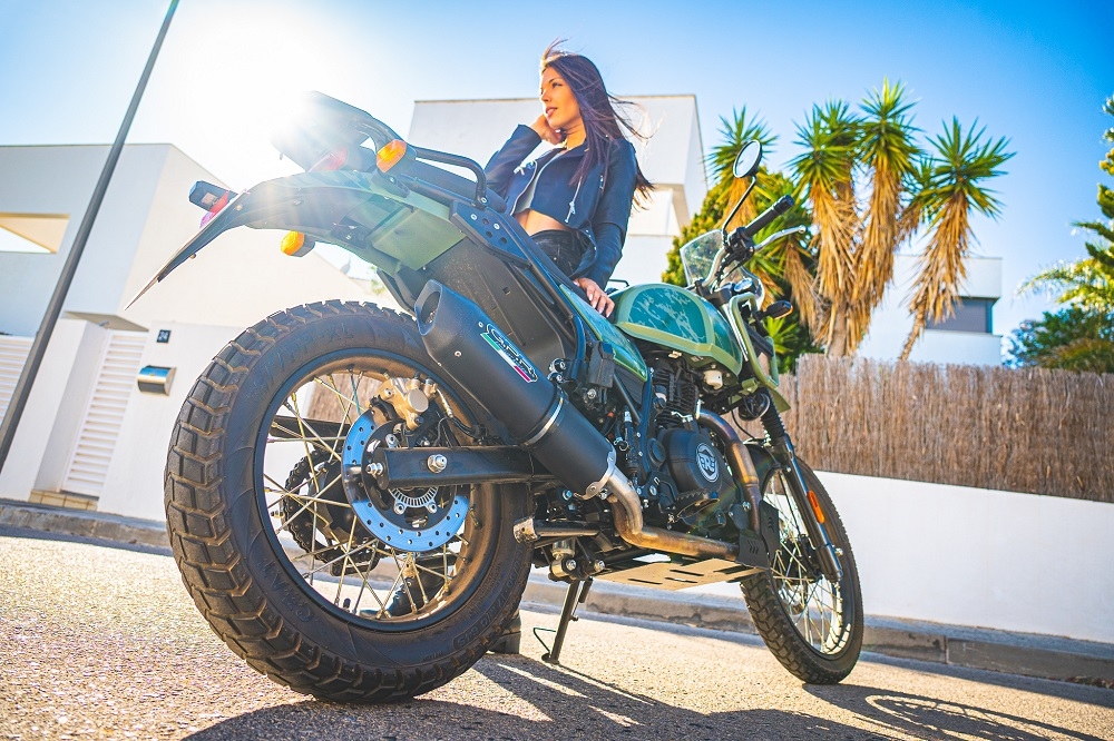 Egzoz ile uyumlu Royal Enfield Himalayan 410 DIAM 42.5 2017-2020, Furore Nero, Yarış Sistemi Susturucu ve özel bağlantı borusu 