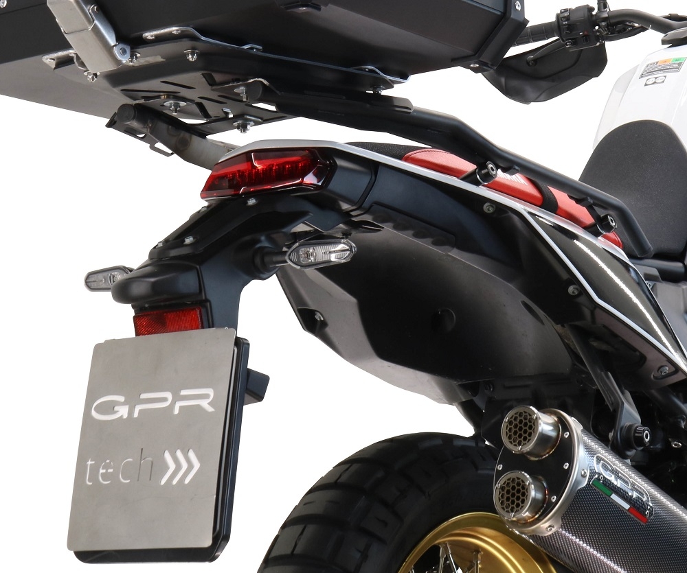 Topkoffer GPR TECH compatibel met  Yamaha Tenere 700 2021/2024 e5 Alüminyum, gümüş renginde üst kasa, tavan rafı ve özel plaka dahil Kapasite Litre 45