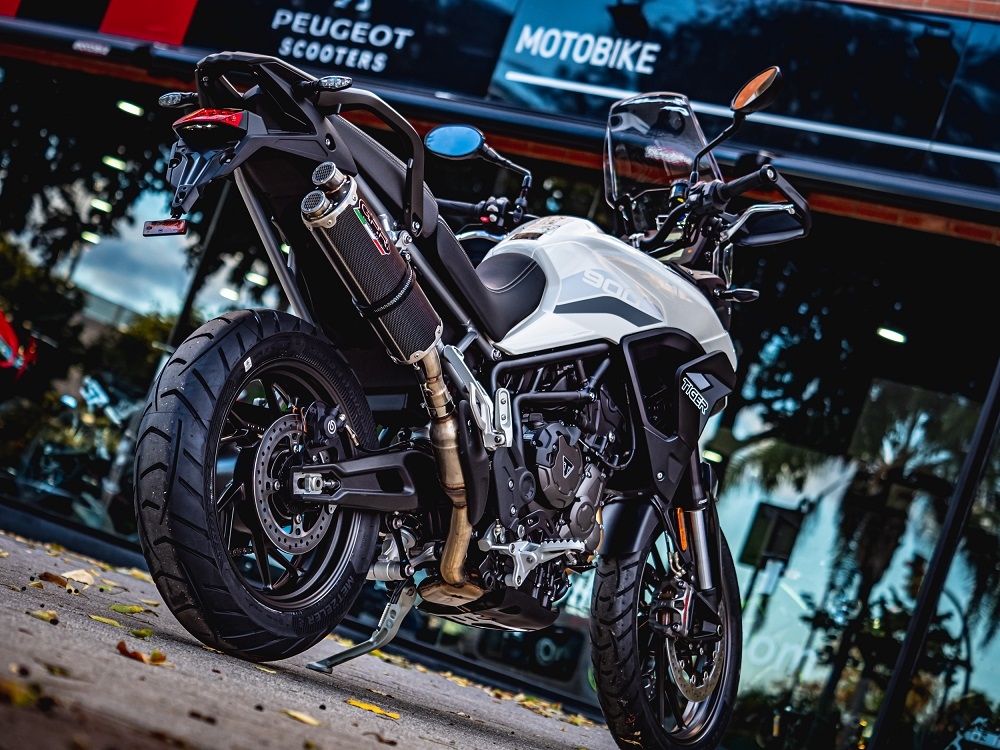 Egzoz ile uyumlu Triumph Tiger 850 2020-2024, Dual Inox, Egzoz yasal, onaylı, çıkarılabilir db killer ve bağlantı borulu susturucu 
