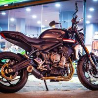 Egzoz ile uyumlu Triumph Trident 660 2021-2024, M3 Black Titanium, Yalnızca gürültü için onaylanan sistem, AB dışındaki pazarlar için geçerlidir Tam hat, susturucu artı toplayıcı 
