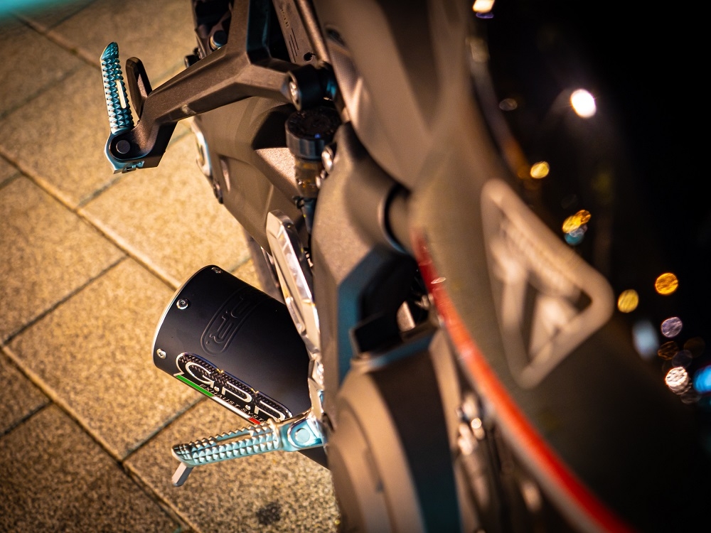 Egzoz ile uyumlu Triumph Tiger Sport 660 2022-2024, M3 Black Titanium, Yalnızca gürültü için onaylanan sistem, AB dışındaki pazarlar için geçerlidir Tam hat, susturucu artı toplayıcı 