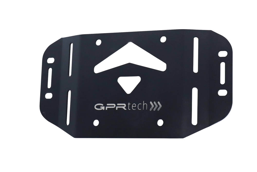 GPR TECH compatible with  Kawasaki Gtr 1400 2015/2016 GPR TECH Specific fitting plate Top Case ALPITECH 35 LT compatible with original luggage rack,stainless steel made with 4 anchor points
