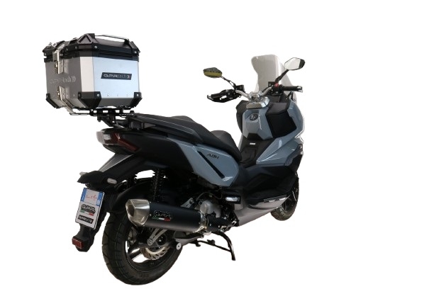 Topkoffer GPR TECH compatibel met  Bmw G 310 Gs 2017/2021 e4 Alüminyum üst çanta, özel plaka dahil gümüş rengi Kapasite Litre 26