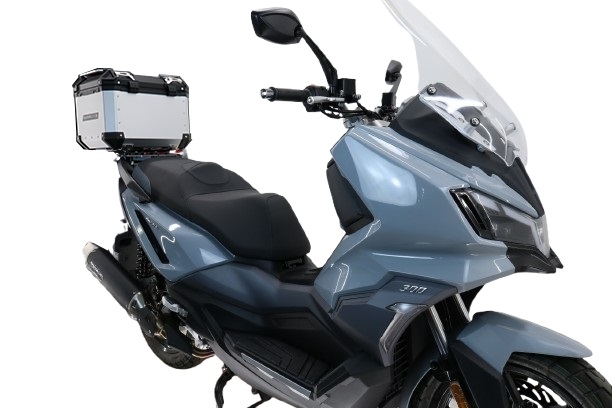 Topkoffer GPR TECH compatibel met  Bmw G 310 Gs 2017/2021 e4 Alüminyum üst çanta, özel plaka dahil gümüş rengi Kapasite Litre 35